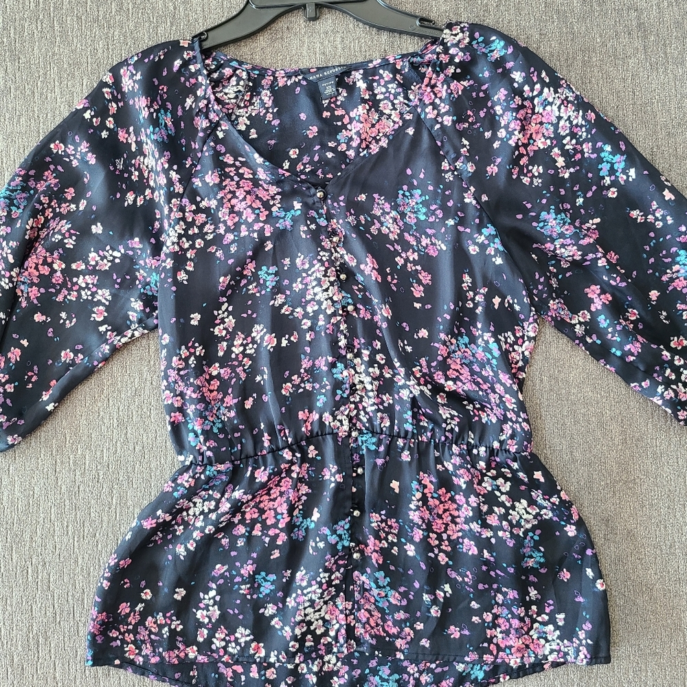 Banana Republic size petite xs black flower